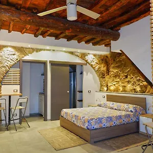 albarola-suite.hotelitalianriviera.com/